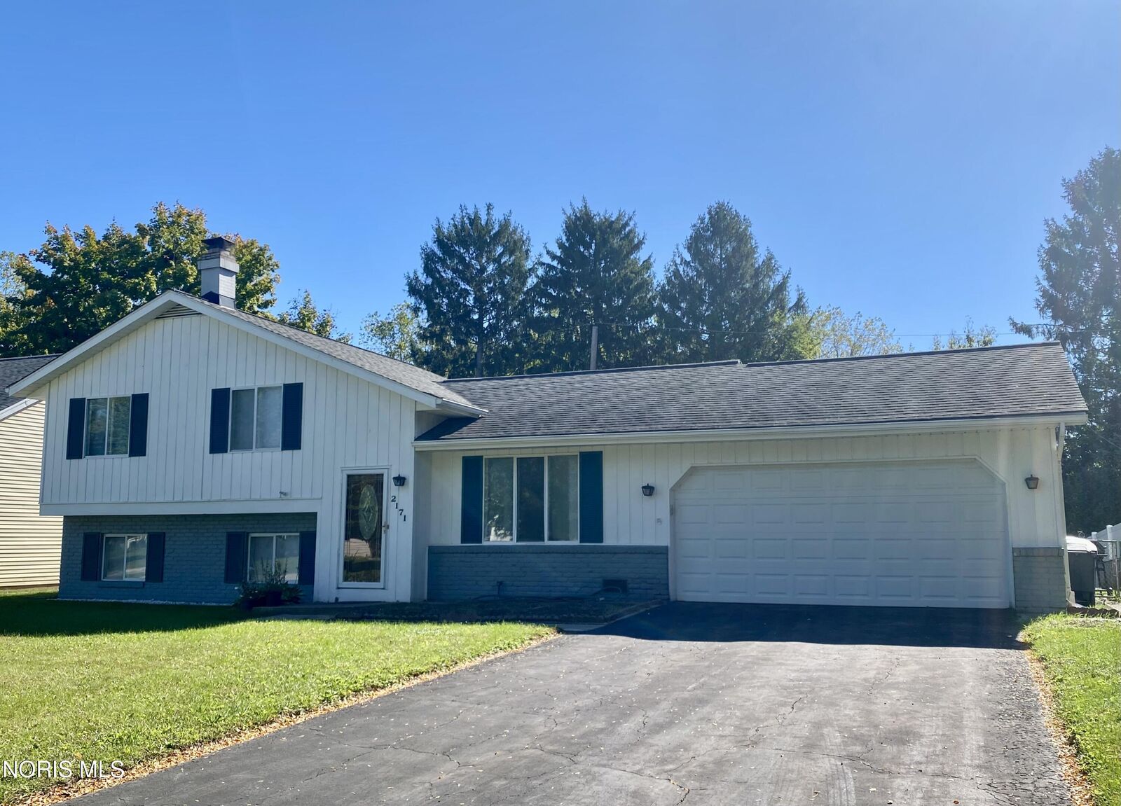 Property Photo: 2171 Laurel Valley Drive OH 43614