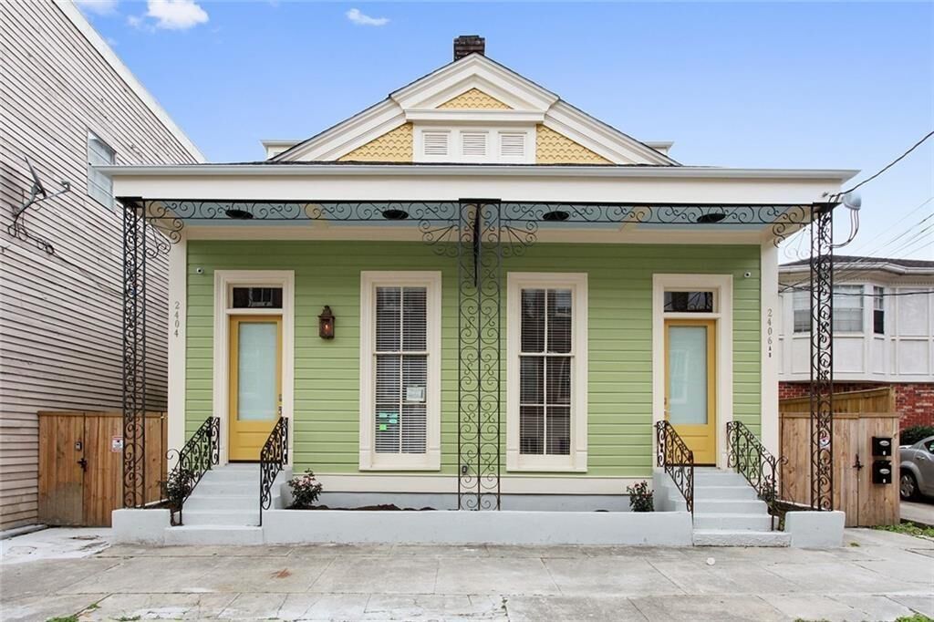 Property Photo:  2406 Baronne Street B  LA 70113 