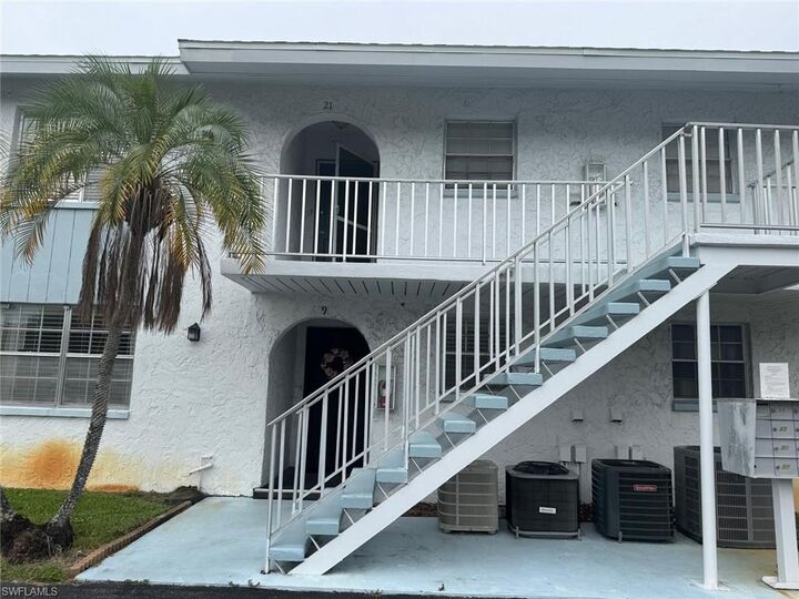 Property Photo:  4900 Biscayne Dr 21  FL 34112 