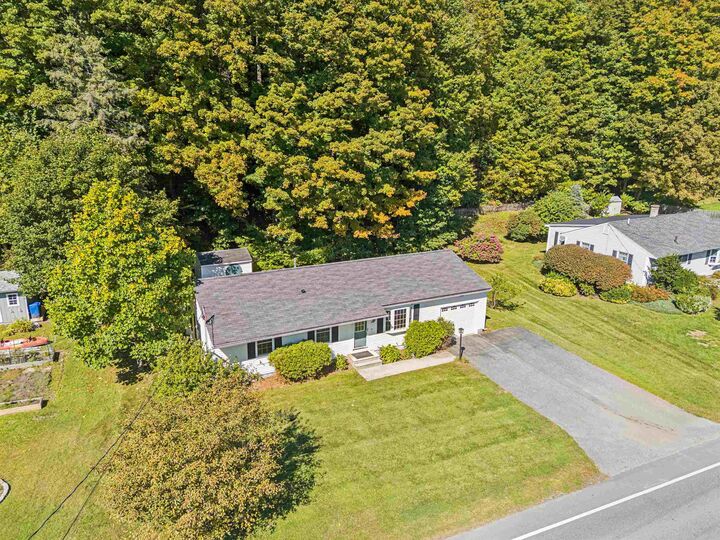 Property Photo:  1474 Hartford Avenue  VT 05001 