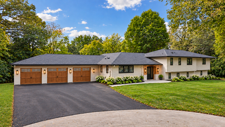 Property Photo:  45 Smith Avenue  MN 55391 