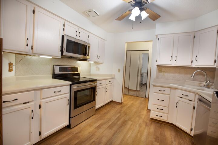 Property Photo:  999 41st Avenue NE 212  MN 55421 
