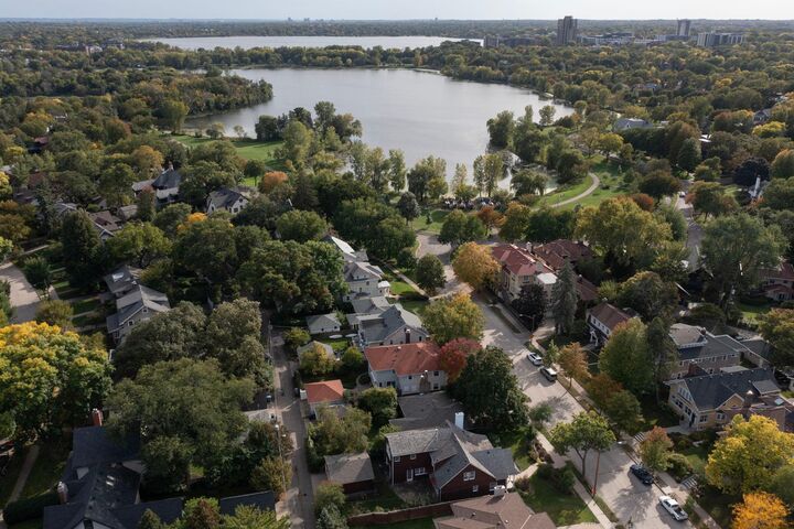 Property Photo:  2207 Penn Avenue S  MN 55405 