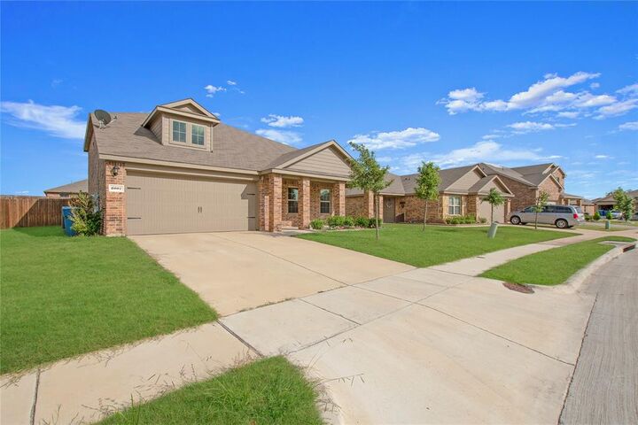 Property Photo:  2007 Henly Drive  TX 75126 