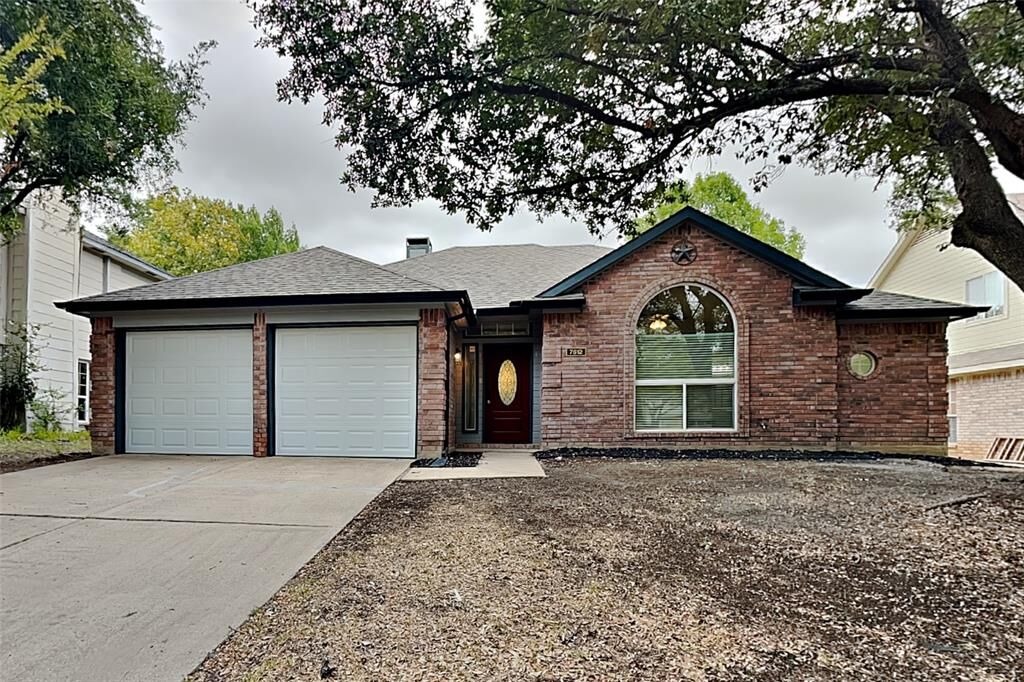 Property Photo:  7512 Lake Arrowhead Drive  TX 76137 