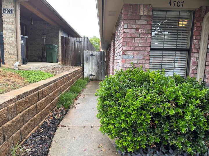 Property Photo:  4707 Sausalito Drive  TX 76016 