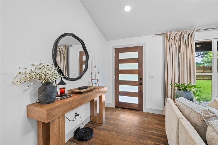 Property Photo:  1286 S Curtis Avenue  AR 72751 