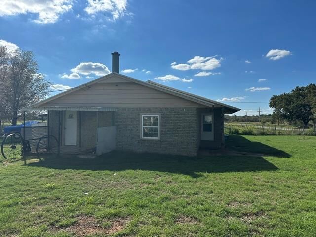 Property Photo:  18096 E 1170 Road  OK 73662 
