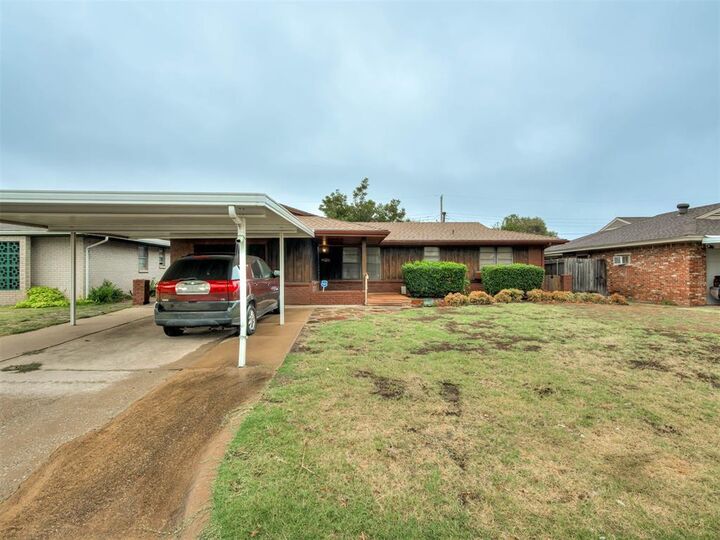 Property Photo: 2609 SW 63rd Place OK 73159
