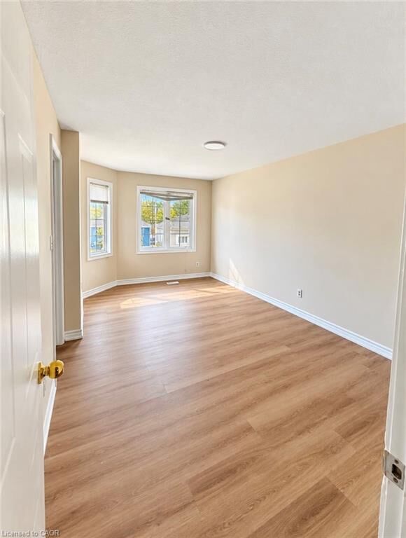 Property Photo:  343 Dalhousie Street  ON N3S 3V9 