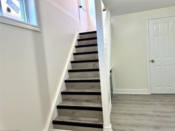 Property Photo:  62 Bond Street 1  ON N2H 4S5 