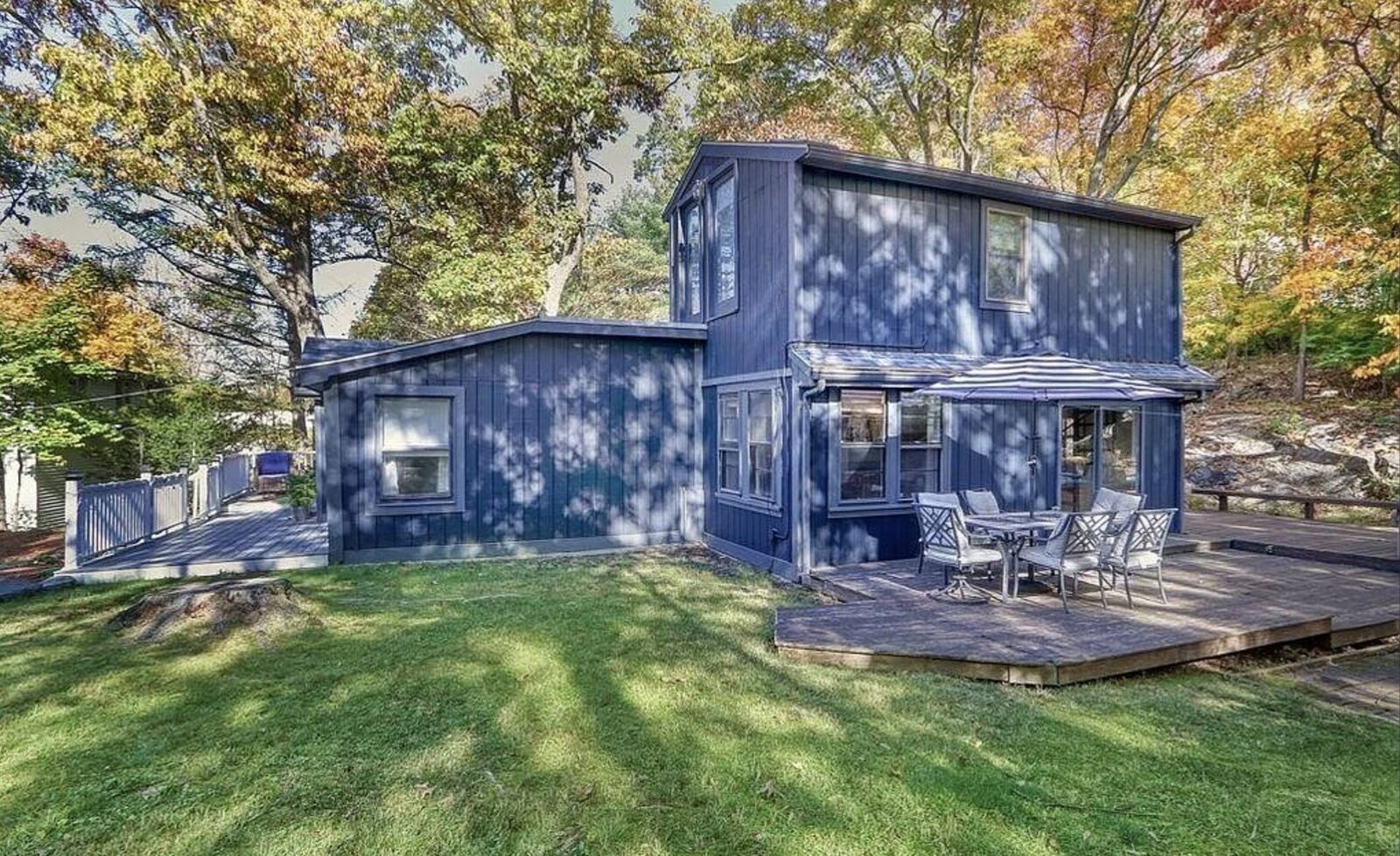 Property Photo:  7 West St  MA 02176 