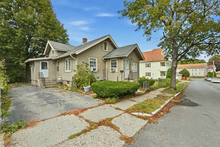 Property Photo: 10 Mildred Ave MA 01603