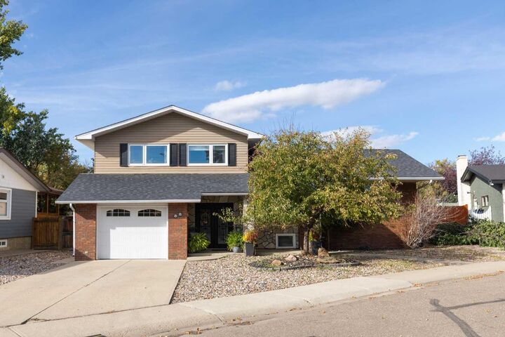 Property Photo:  88 Cypress Way SE  AB T1B 1G8 