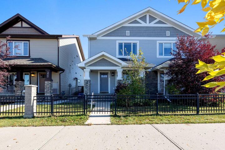 Property Photo:  373 Heritage Drive  AB T9K 0Z6 