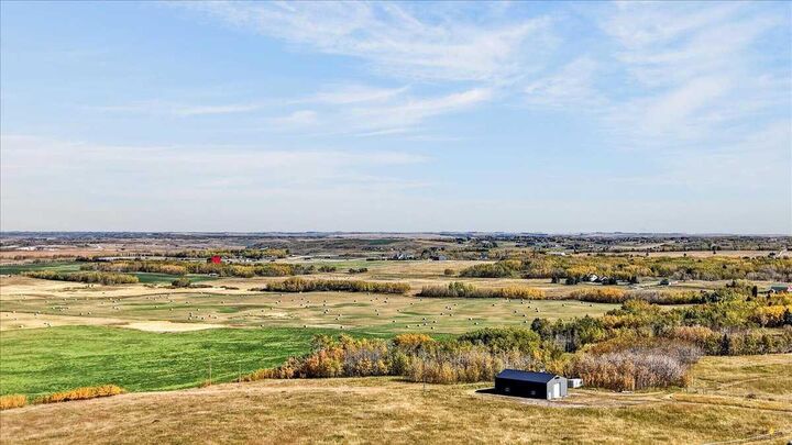 Photo de la propriété: 35254 Highway 1A AB T4C 2K1