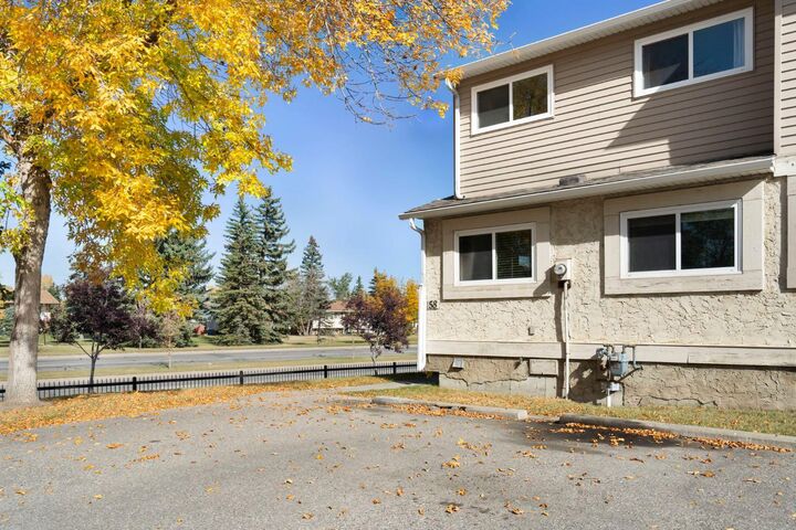 Property Photo: 5520 1 Avenue SE 58 AB T2A 5Z7