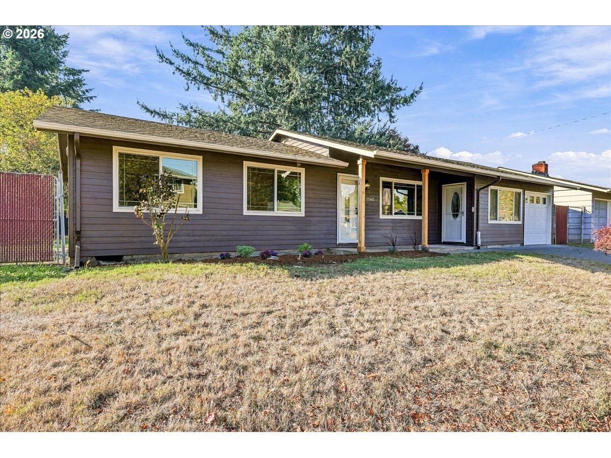Property Photo: 17148 SE Market St OR 97233
