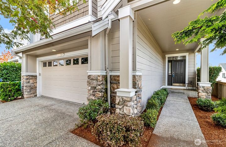 Property Photo:  1128  77th Drive SE  WA 98258 
