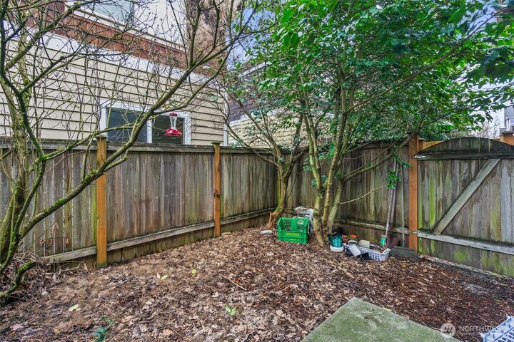 Property Photo: 9159 23rd Avenue NE WA 98115