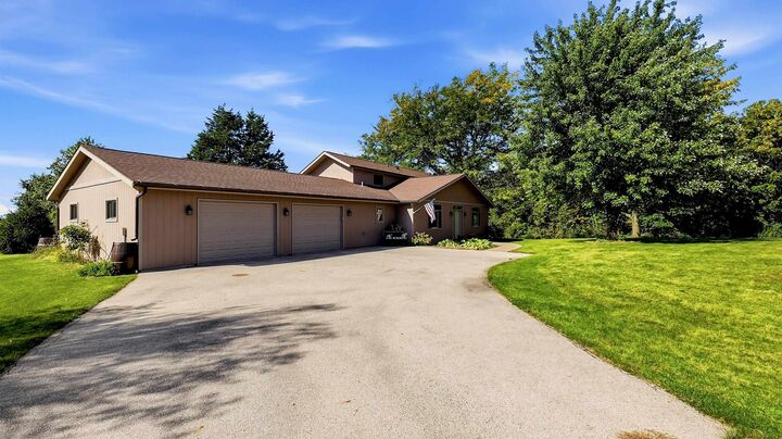 Property Photo: 1 Belden School Lane IL 61036