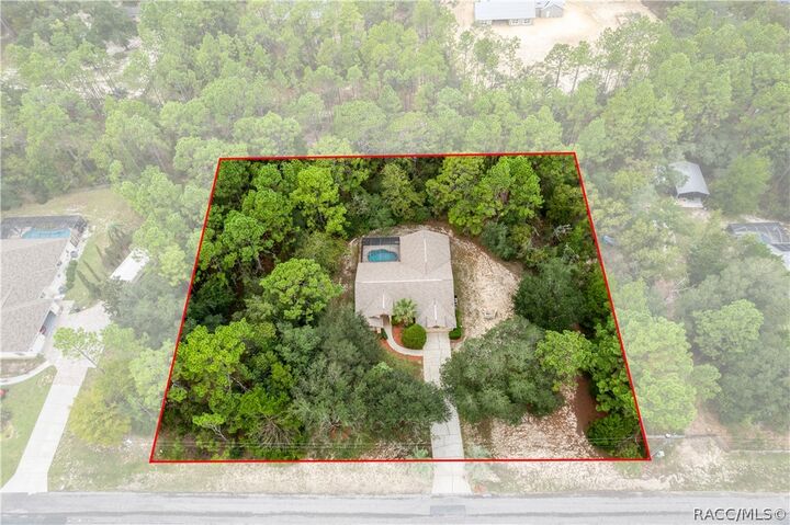 Property Photo: 4622 N Pink Poppy Drive FL 34465
