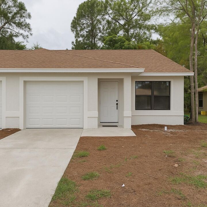 Property Photo: 1065 Mulberry Place FL 33414