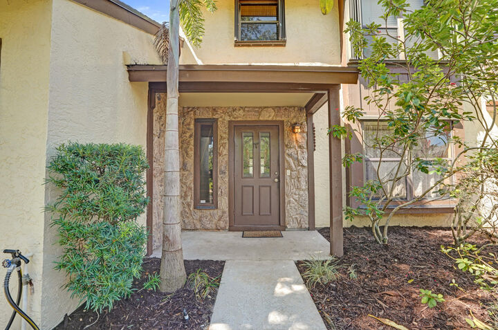 Property Photo:  1065 Raintree Lane  FL 33410 