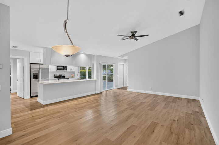 Property Photo:  9197 Sun Terrace Circle A  FL 33403 