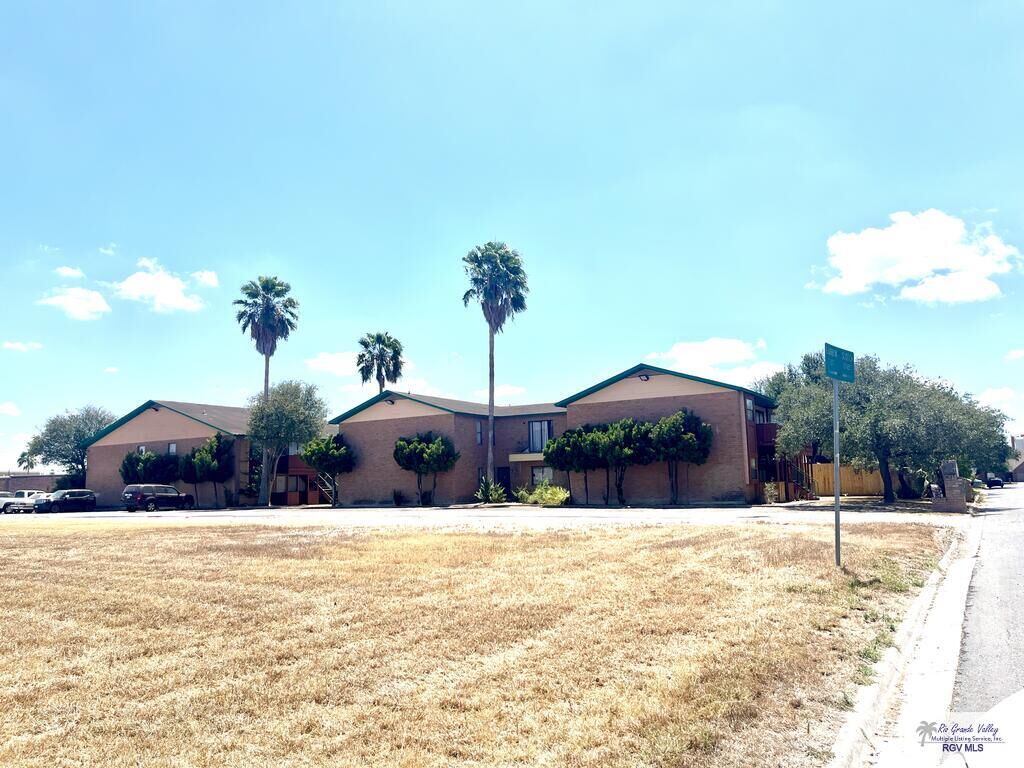 Property Photo:  602 Scotch St 5  TX 78550 