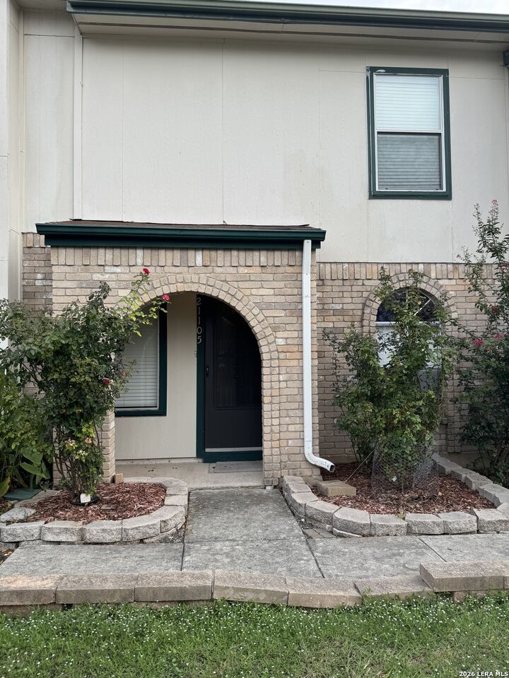 Property Photo: 4949 Hamilton Wolfe Apt 21105 TX 78240