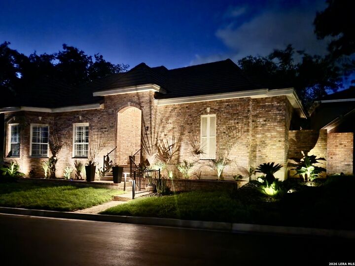 Property Photo:  7 Westcourt Lane  TX 78257 