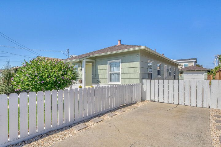 Property Photo:  555 Elm Avenue  CA 93955 
