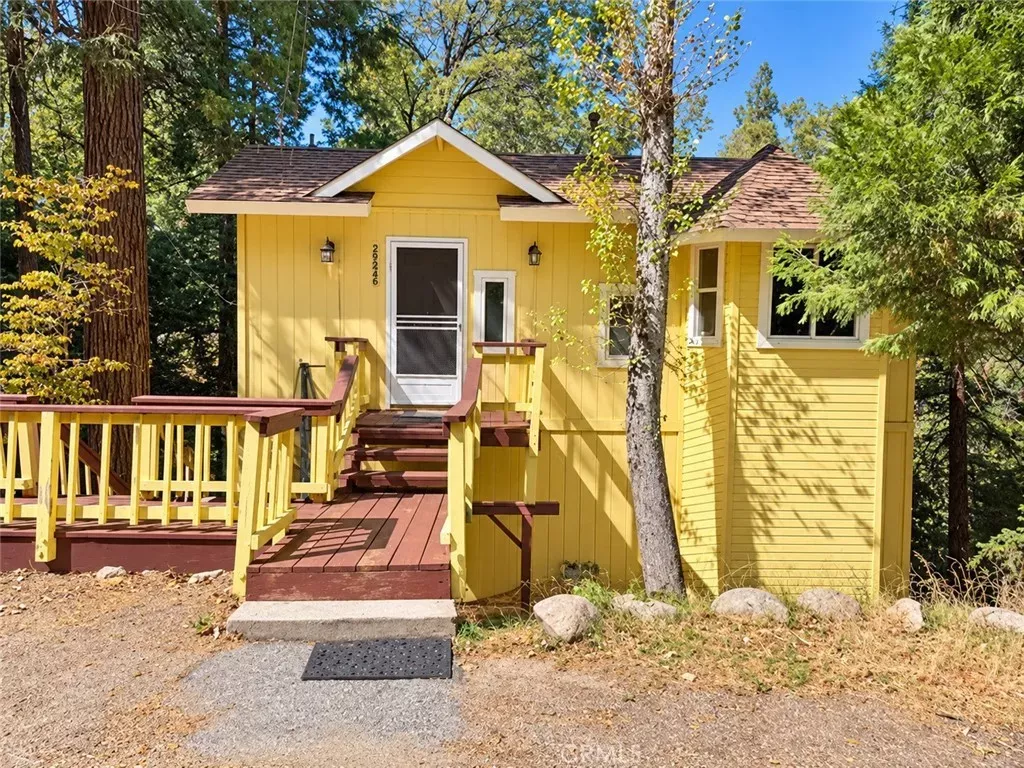 Property Photo:  24086 Cresta  CA 92325 