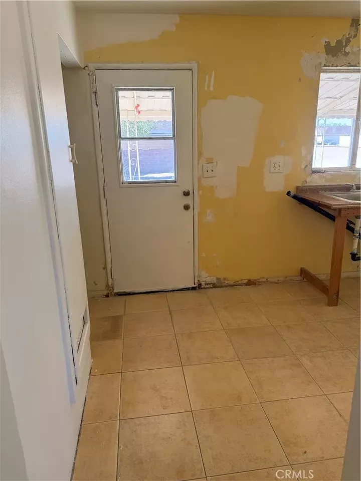 Property Photo: 2090 Orange Street CA 93560