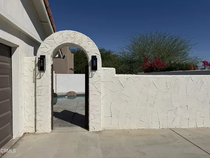 Property Photo:  53025 Avenida Diaz  CA 92253 