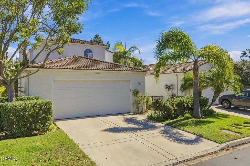 Property Photo:  2238 Bermuda Dunes Place  CA 93036 