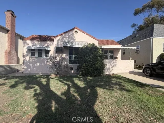 Property Photo:  735 E Verdugo Avenue  CA 91501 