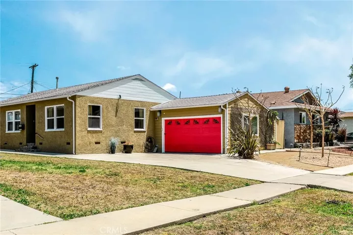 Property Photo: 20828 Brighton CA 90501