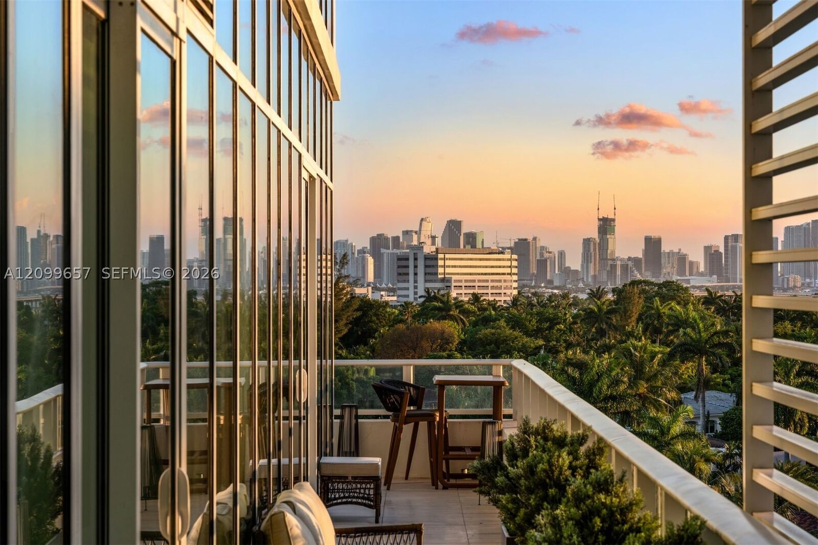 Property Photo: 4701 N Meridian Ave 512 FL 33140
