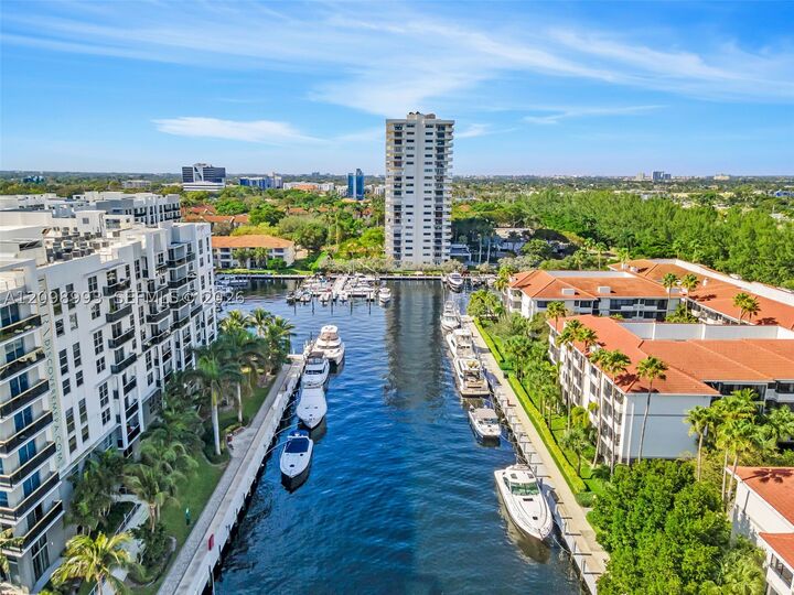 Property Photo: 3200 Port Royale Dr N 806 FL 33308