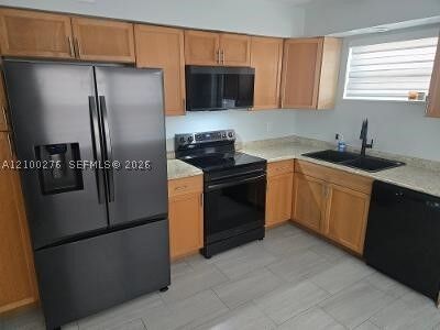 Property Photo:  14 SE 14th St Rear  FL 33004 