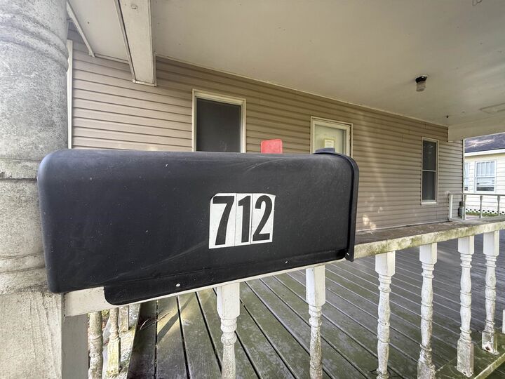 Property Photo: 712 N 11th Street TX 77627