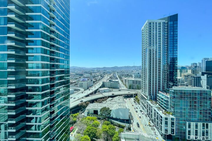 Property Photo:  401 Harrison Street 23A  CA 94105 