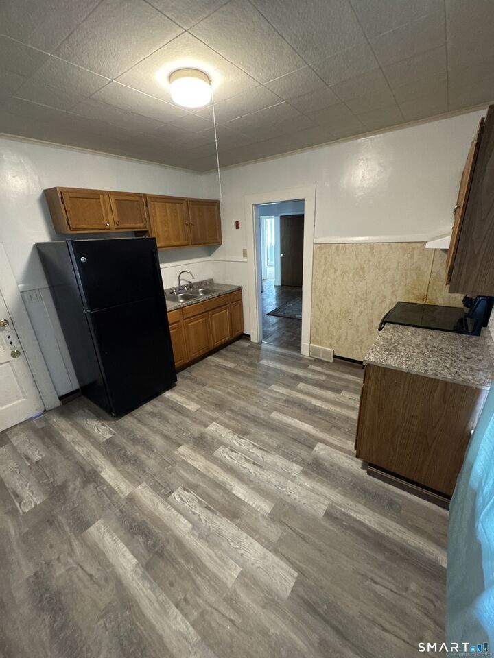 Property Photo:  35 Woodward Avenue  CT 06705 