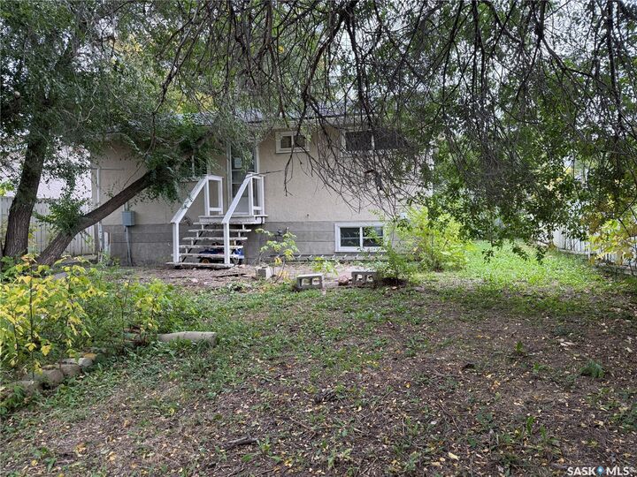 Property Photo:  100 Marshall Crescent  SK S4R 4Y9 
