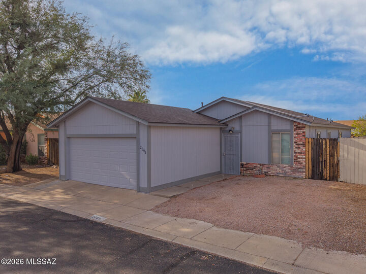 Property Photo: 2064 W Brittain Drive AZ 85705