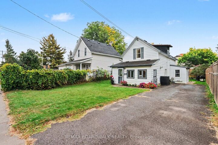 Property Photo:  174 Munro Street  ON K7C 1H1 