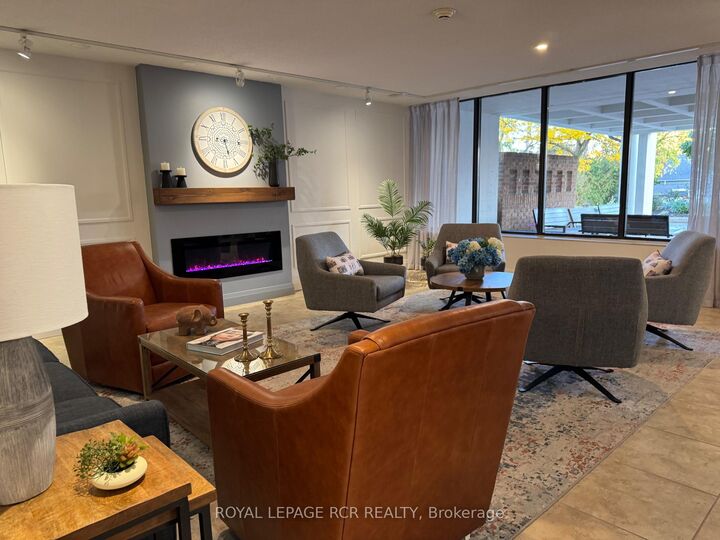 Property Photo:  8 Fead Street 300  ON L9W 3X4 