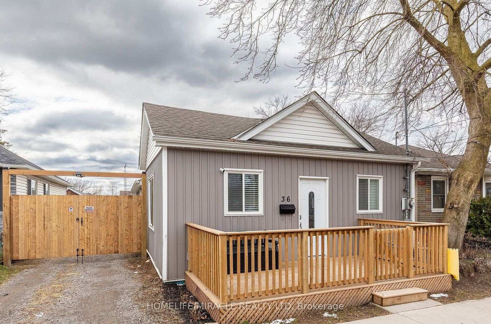 Property Photo:  36 Division Street  ON L2R 3G2 